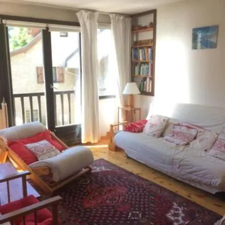 Apartment Comfortable And Authentic Le Monetier-les-Bains